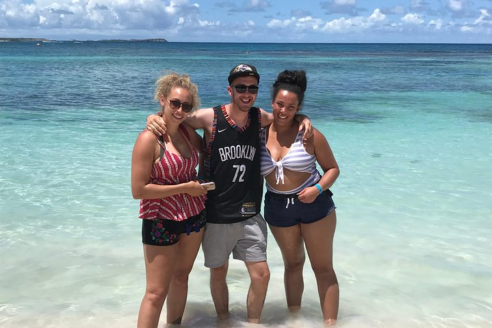 Catamaran private charter - Photo 1 of 4